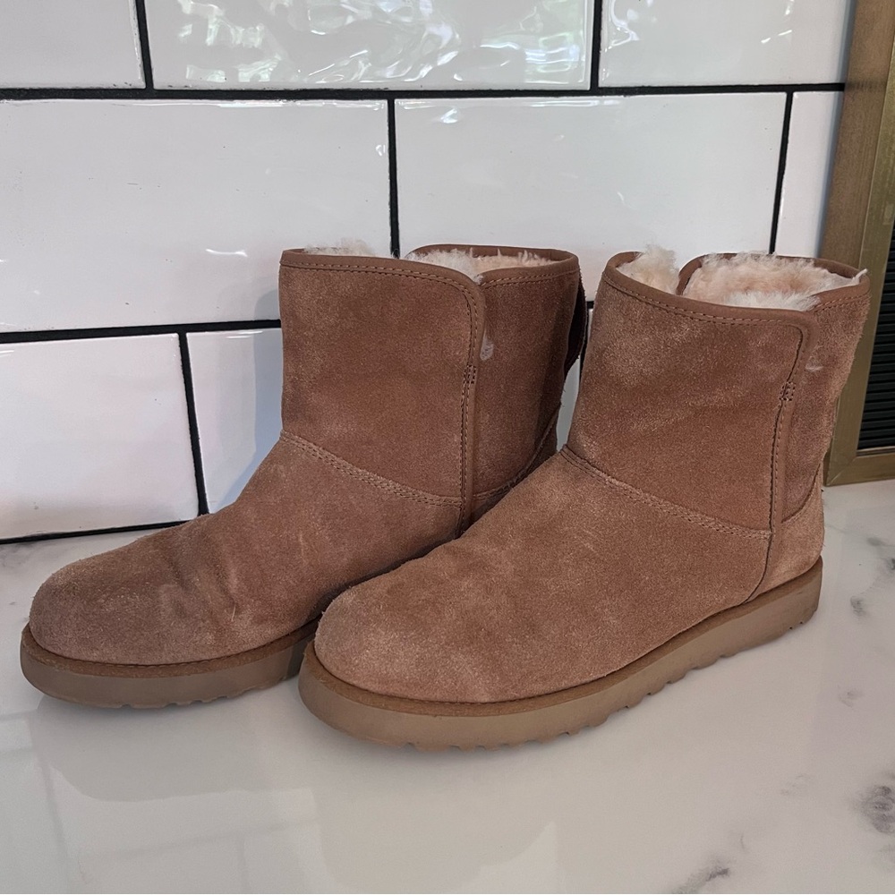 UGG Women's Cory II Chestnut Suede Ankle Boots 1125792 Slip On Size 6